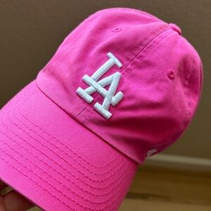 LA dodgers hat women’s PINK